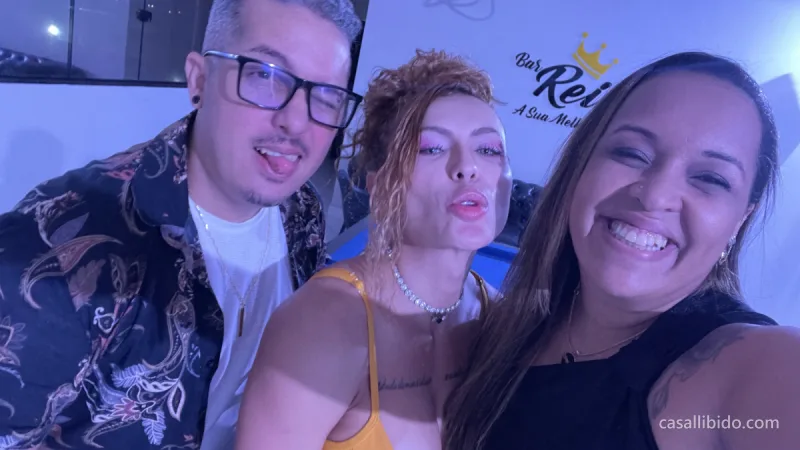 A responsável pela performance da noite, e maior razão de nossa ida. Nossa musa gostosa, Jane Ferreira.
